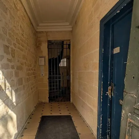 Apartamento Sutdio Near The Place Des Vosges Paris